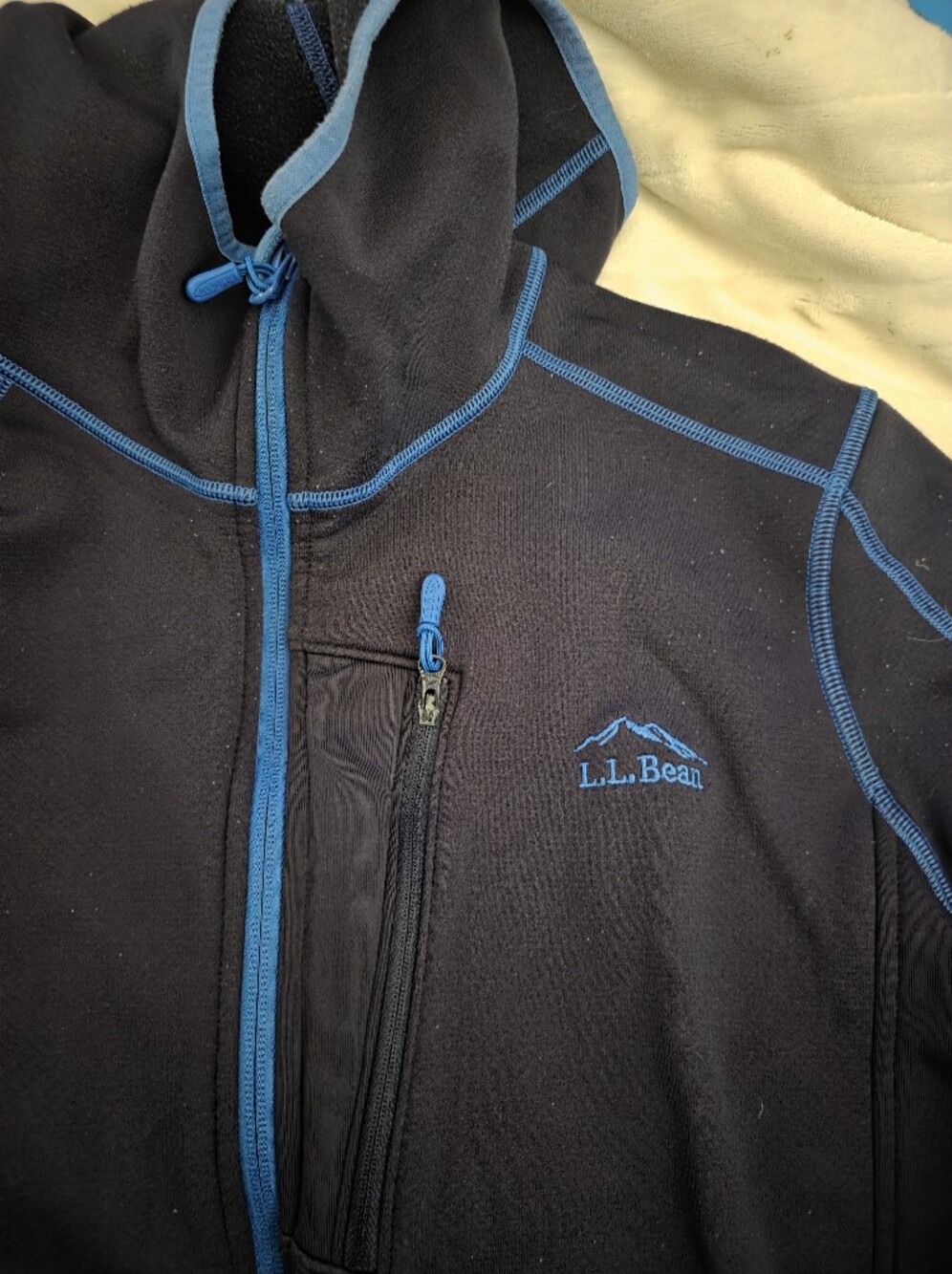 L.L. Bean Men’s Black & Blue Zip-Up Jacket